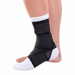 FIGURE 8 ANKLE SUPPORT BLACK MEDIUM